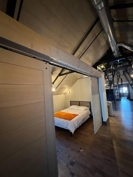 Apartment Upscale Industrial Penthouse Plymouth